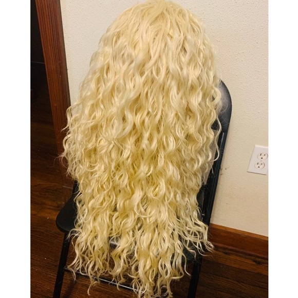 NWT U-part 613 Lacefront Wig - Picture 3 of 6